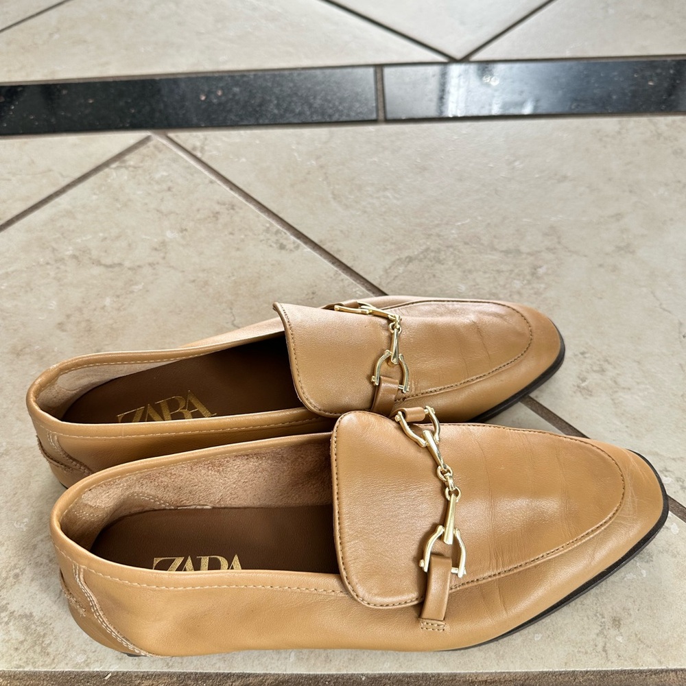 Zara women’s tan leather loafers